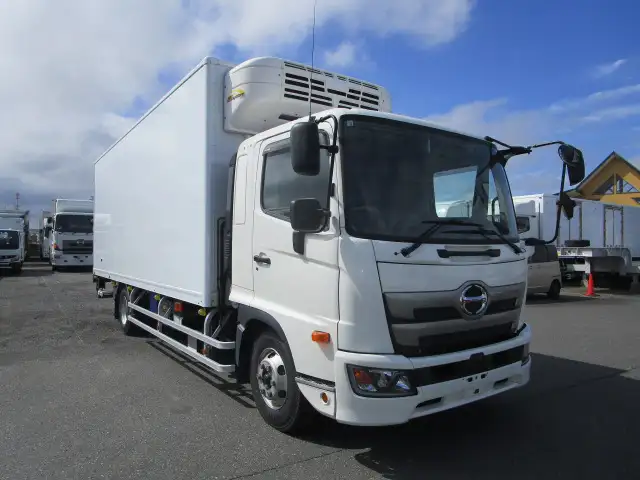日野 レンジャー 中型/増トン 冷凍冷蔵 低温 パワーゲートの中古トラック画像2