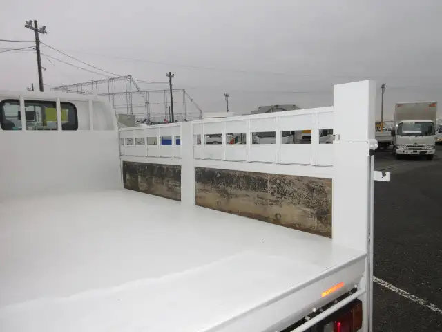 いすゞ エルフ 小型 平ボディ パワーゲート 床鉄板の中古トラック画像7