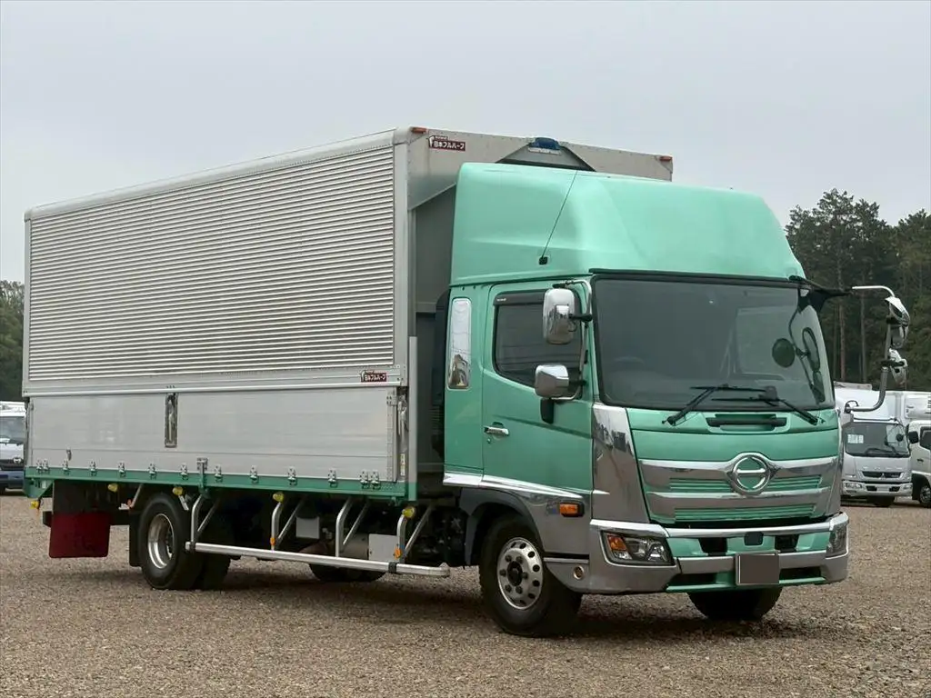 日野 レンジャー 中型/増トン ウイング ベッド 2KG-FD2ABAの中古トラック画像2