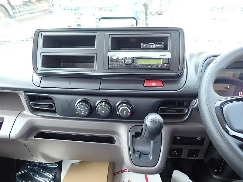 三菱 キャンター 小型 平ボディ 2RG-FBA20 R6の中古トラック画像15