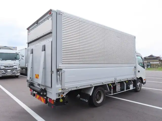 日野 デュトロ 小型 ウイング パワーゲート 2RG-XZU712Mの中古トラック画像4