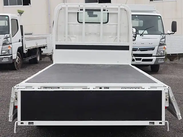 トヨタ トヨエース 小型 平ボディ 2RG-XZC605 R2の中古トラック画像8
