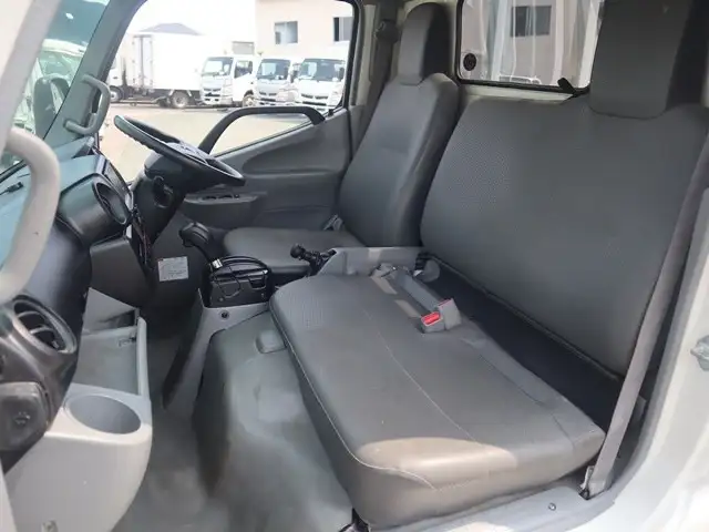 トヨタ ダイナ 小型 平ボディ 2RG-XZC605 R2の中古トラック画像12