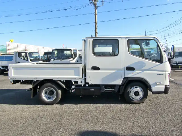 三菱 キャンター 小型 平ボディ Wキャブ 2RG-FBA20の中古トラック画像3