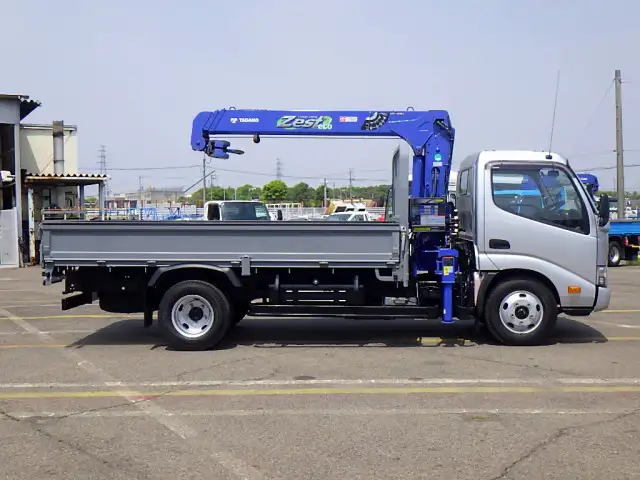 トヨタ ダイナ 小型 クレーン付 3段 ラジコンの中古トラック画像2