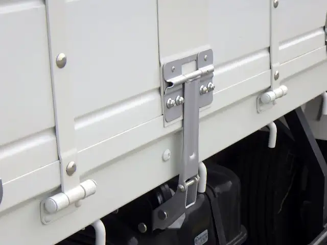 いすゞ フォワード 中型/増トン 平ボディ 2PG-FRR90S1 R4の中古トラック画像11