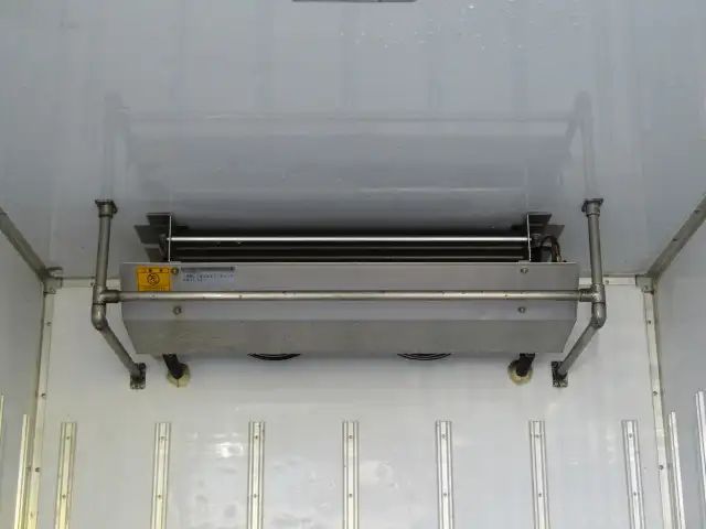 いすゞ エルフ 小型 冷凍冷蔵 低温 床ステンの中古トラック画像6