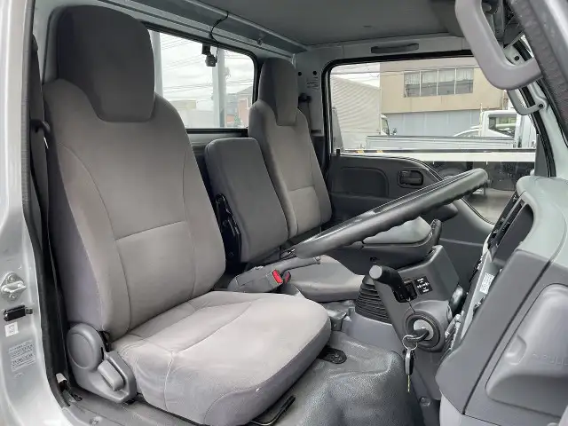 いすゞ エルフ 小型 平ボディ TKG-NJR85A H26の中古トラック画像10
