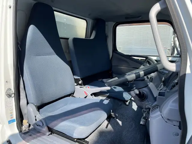 日産 アトラス 小型 アルミバン 3枚観音 TPG-FGA2Wの中古トラック画像11