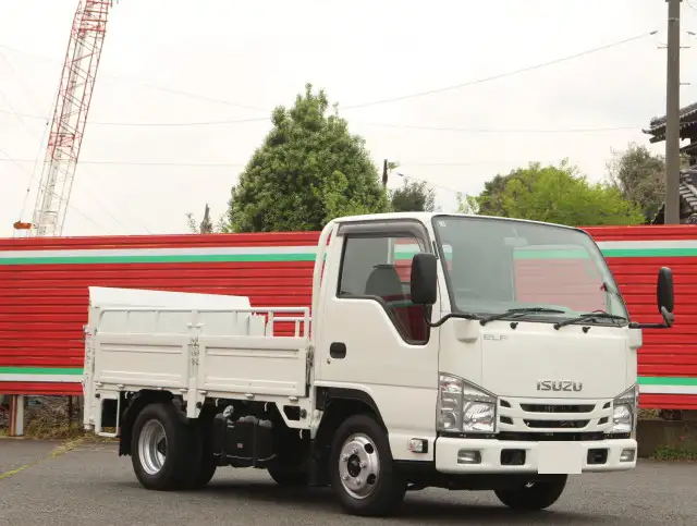 いすゞ エルフ 小型 平ボディ パワーゲート 床鉄板の中古トラック画像2
