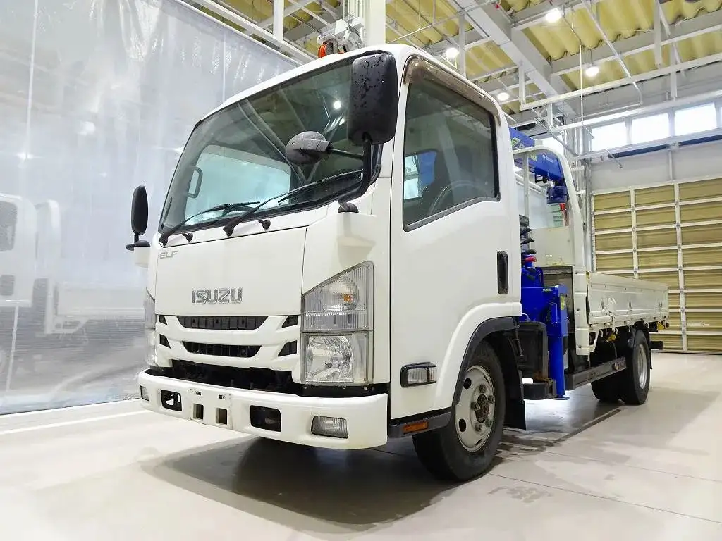 いすゞ エルフ 小型 クレーン付 4段 ラジコン｜画像1