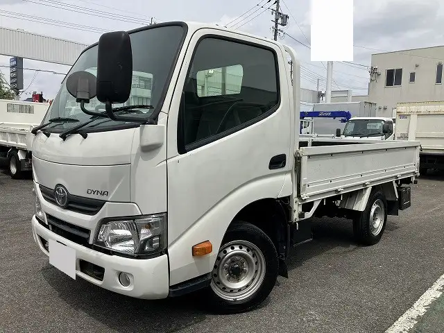 トヨタ ダイナ 小型 平ボディ QDF-KDY221 H29｜画像1