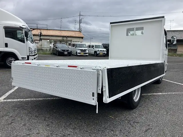 三菱 キャンター 小型 平ボディ 床鉄板 2RG-FEA20の中古トラック画像7