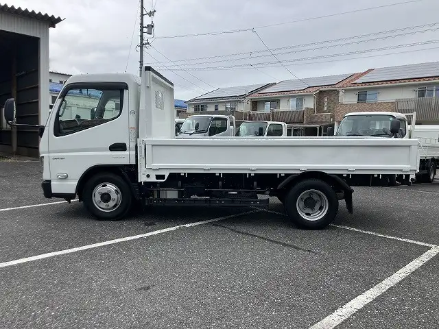 三菱 キャンター 小型 平ボディ 床鉄板 2RG-FEA20の中古トラック画像6