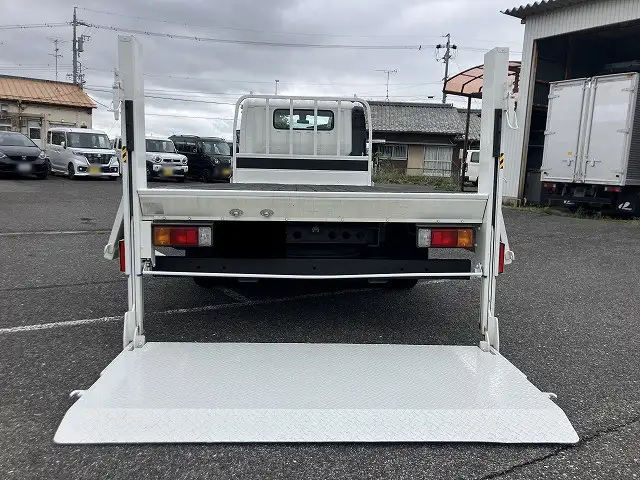 トヨタ ダイナ 小型 平ボディ パワーゲート 2RG-XZU722の中古トラック画像9