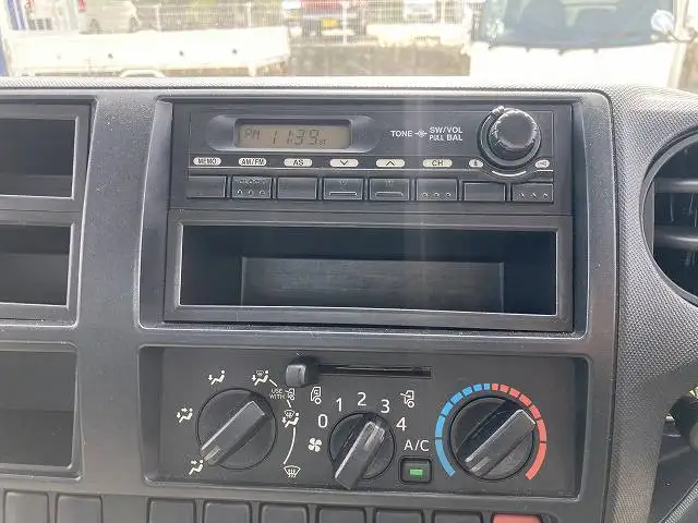 日野 デュトロ 小型 平ボディ パワーゲート TKG-XZU710Mの中古トラック画像14