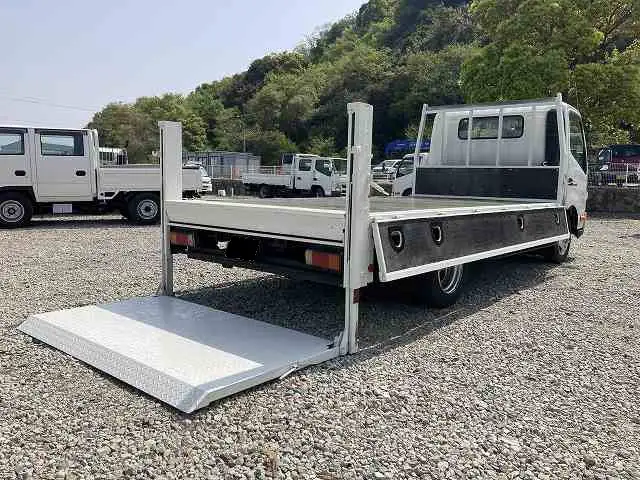日野 デュトロ 小型 平ボディ パワーゲート TKG-XZU710Mの中古トラック画像6