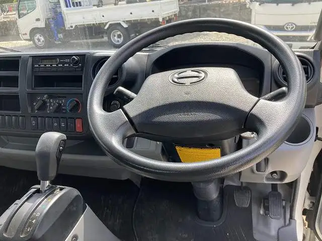 日野 デュトロ 小型 平ボディ パワーゲート TKG-XZU710Mの中古トラック画像12