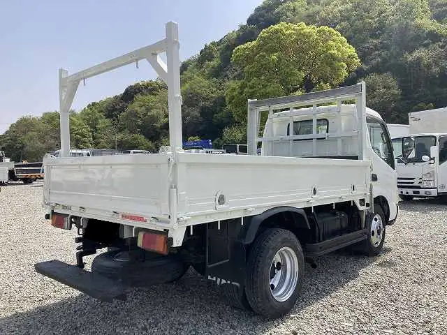日野 デュトロ 小型 平ボディ 床鉄板 PB-XZU304Eの中古トラック画像3