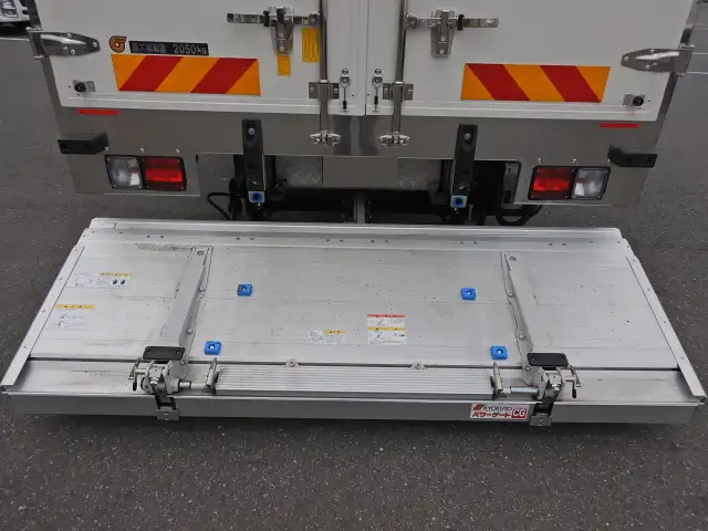 日野 レンジャー 中型/増トン ウイング パワーゲート エアサスの中古トラック画像9