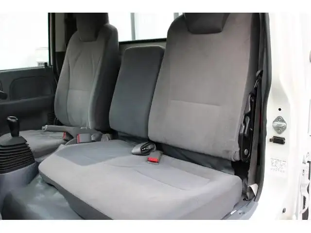 マツダ タイタン 小型 平ボディ パワーゲート 床鉄板の中古トラック画像10