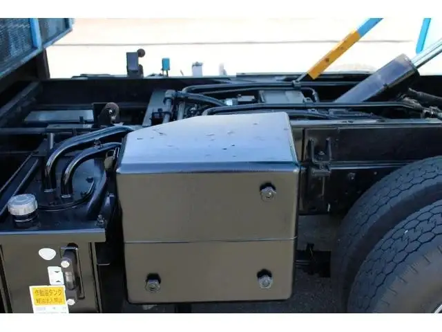 いすゞ エルフ 小型 パッカー車 巻き込み式 回転ダンプ式の中古トラック画像像17