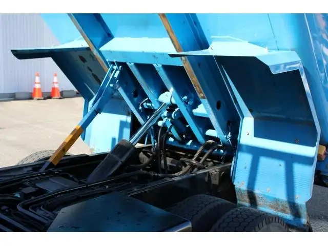 いすゞ エルフ 小型 パッカー車 巻き込み式 回転ダンプ式の中古トラック画像15