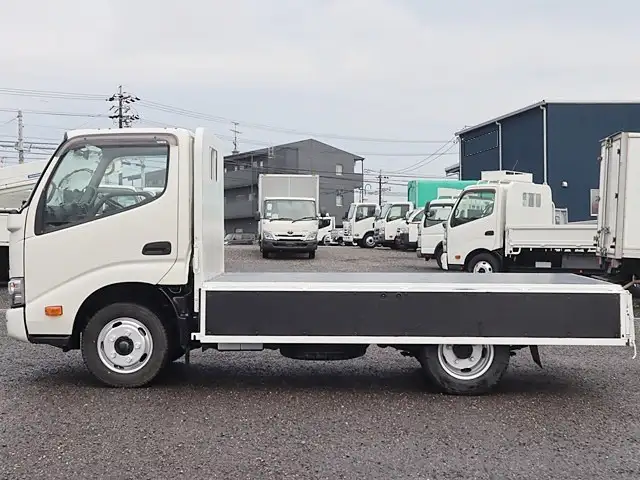 トヨタ ダイナ 小型 平ボディ 床鉄板 2RG-XZC605の中古トラック画像7