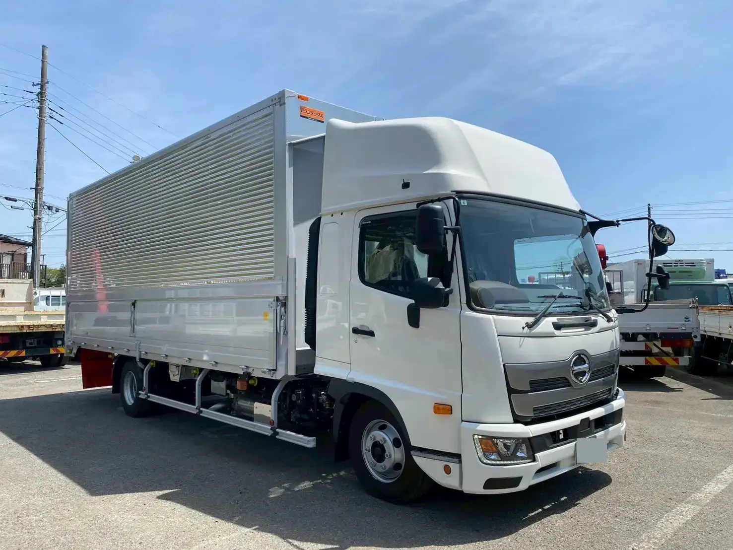日野 レンジャー 中型/増トン ウイング エアサス ベッドの中古トラック画像2
