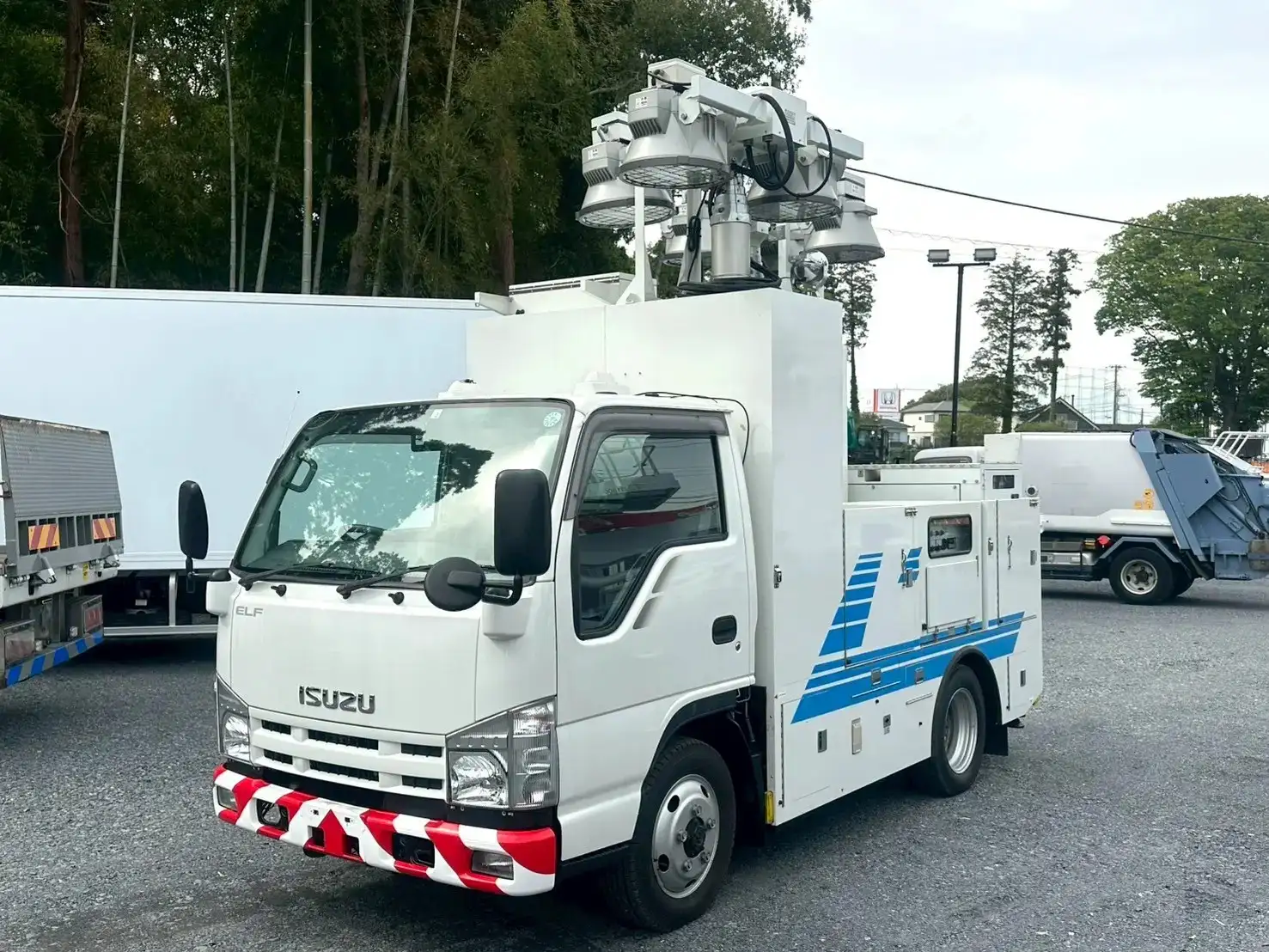 いすゞ エルフ 小型 特殊車両 BDG-NKS85AN H21｜画像1
