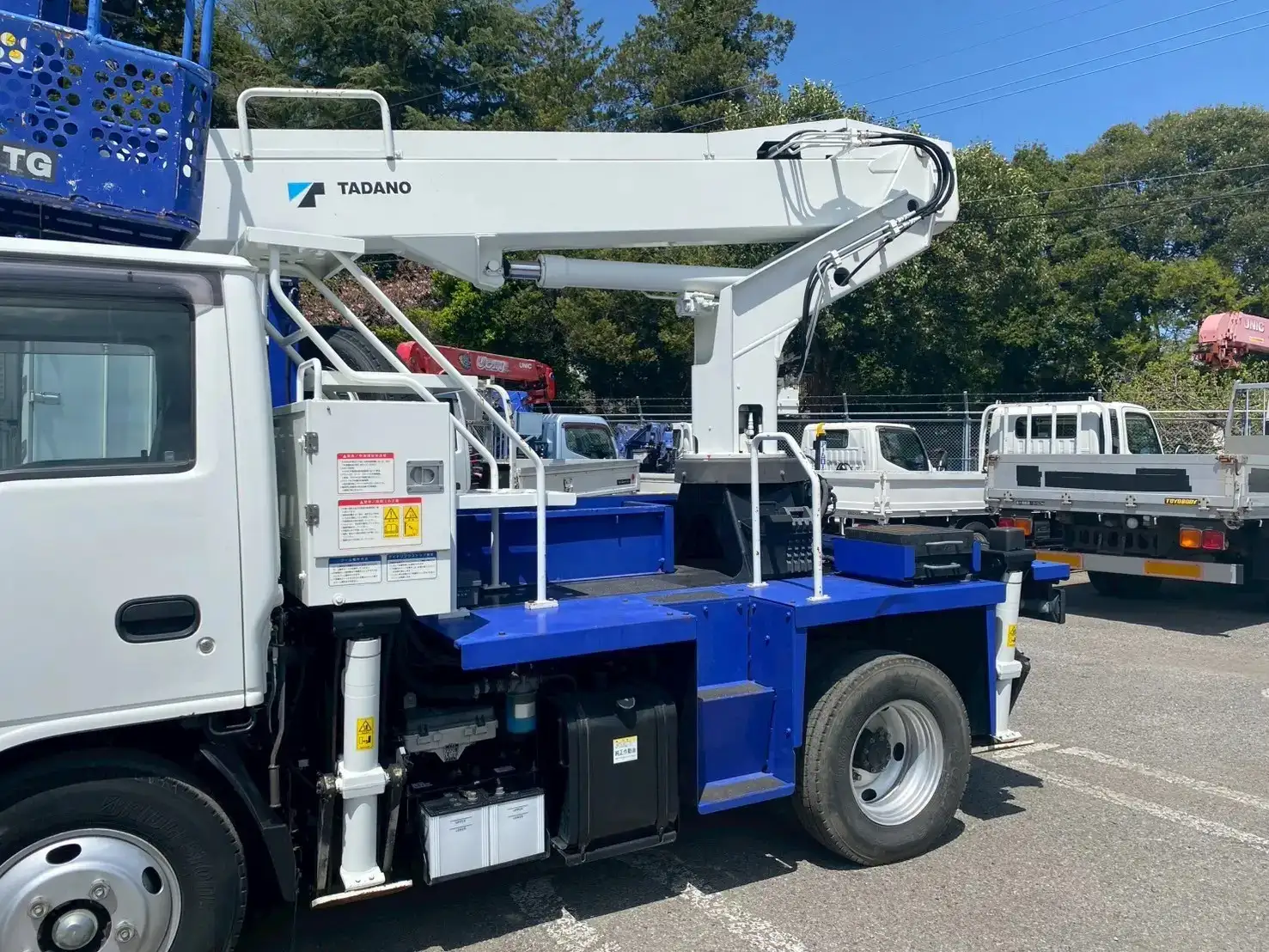 いすゞ エルフ 小型 高所・建柱車 高所作業車 TPG-NKR85ANの中古トラック画像6