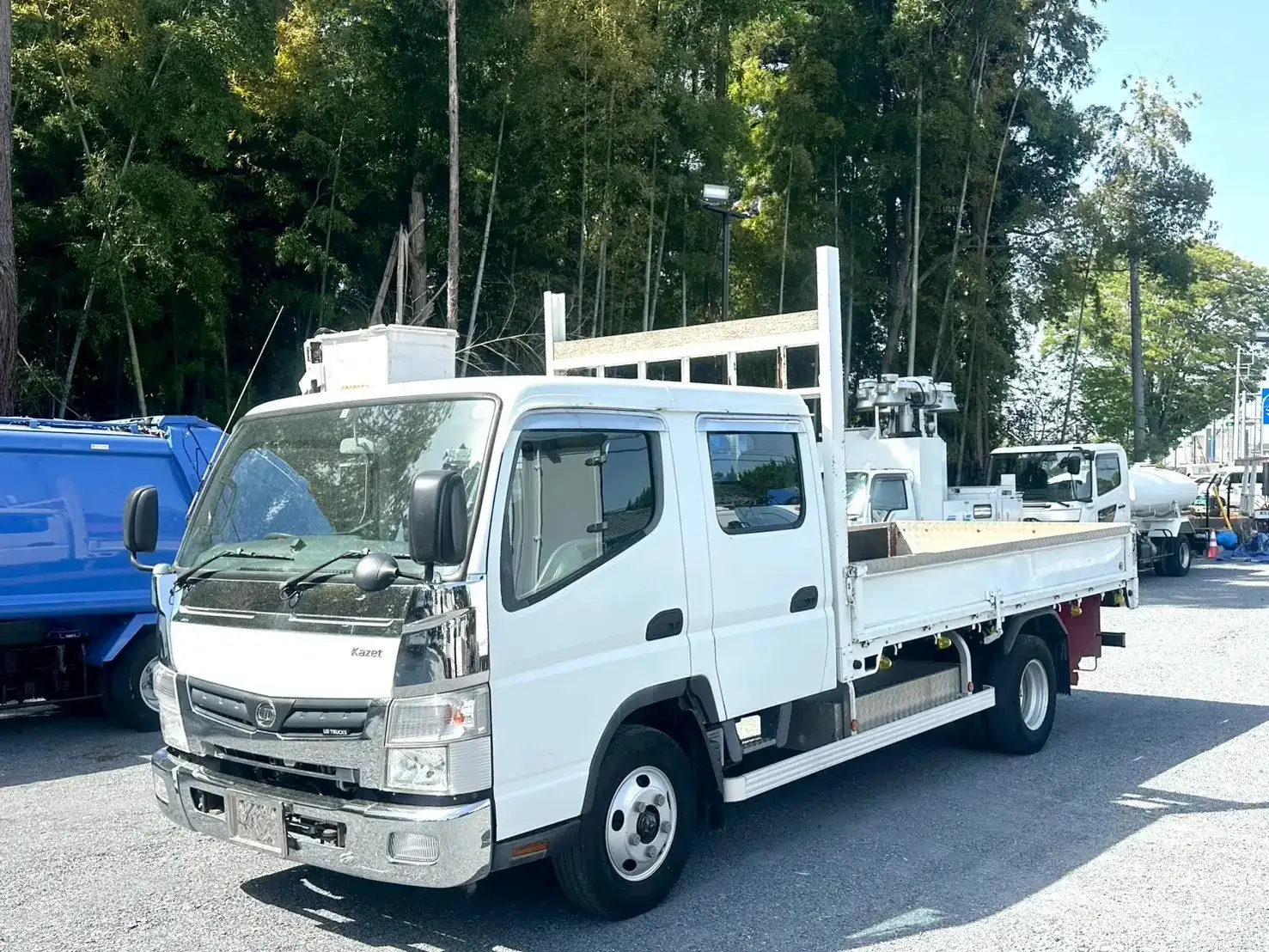 日産UD その他 小型 平ボディ Wキャブ TPG-FEB5Y｜画像1
