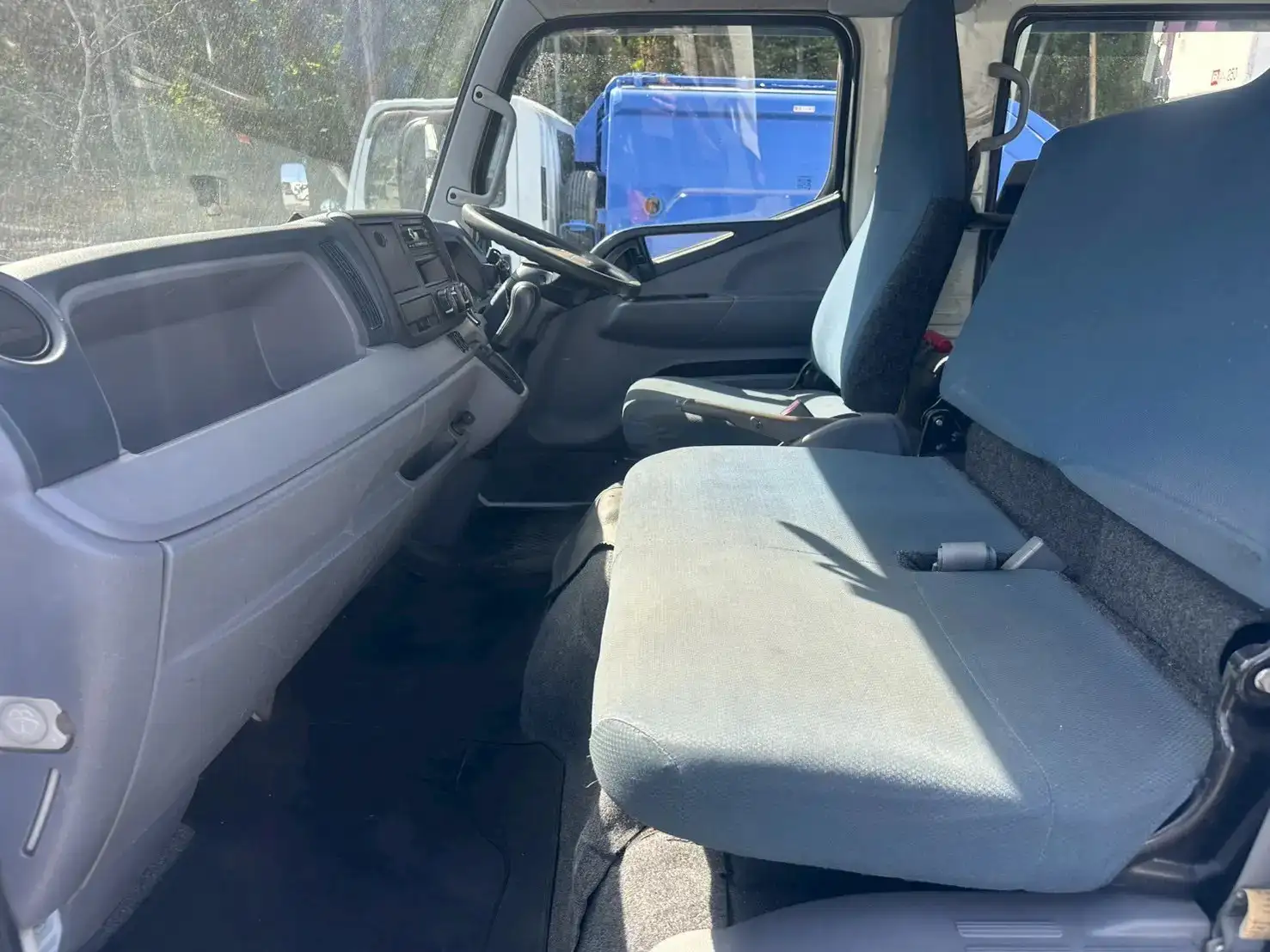日産UD その他 小型 平ボディ Wキャブ TPG-FEB5Yの中古トラック画像12