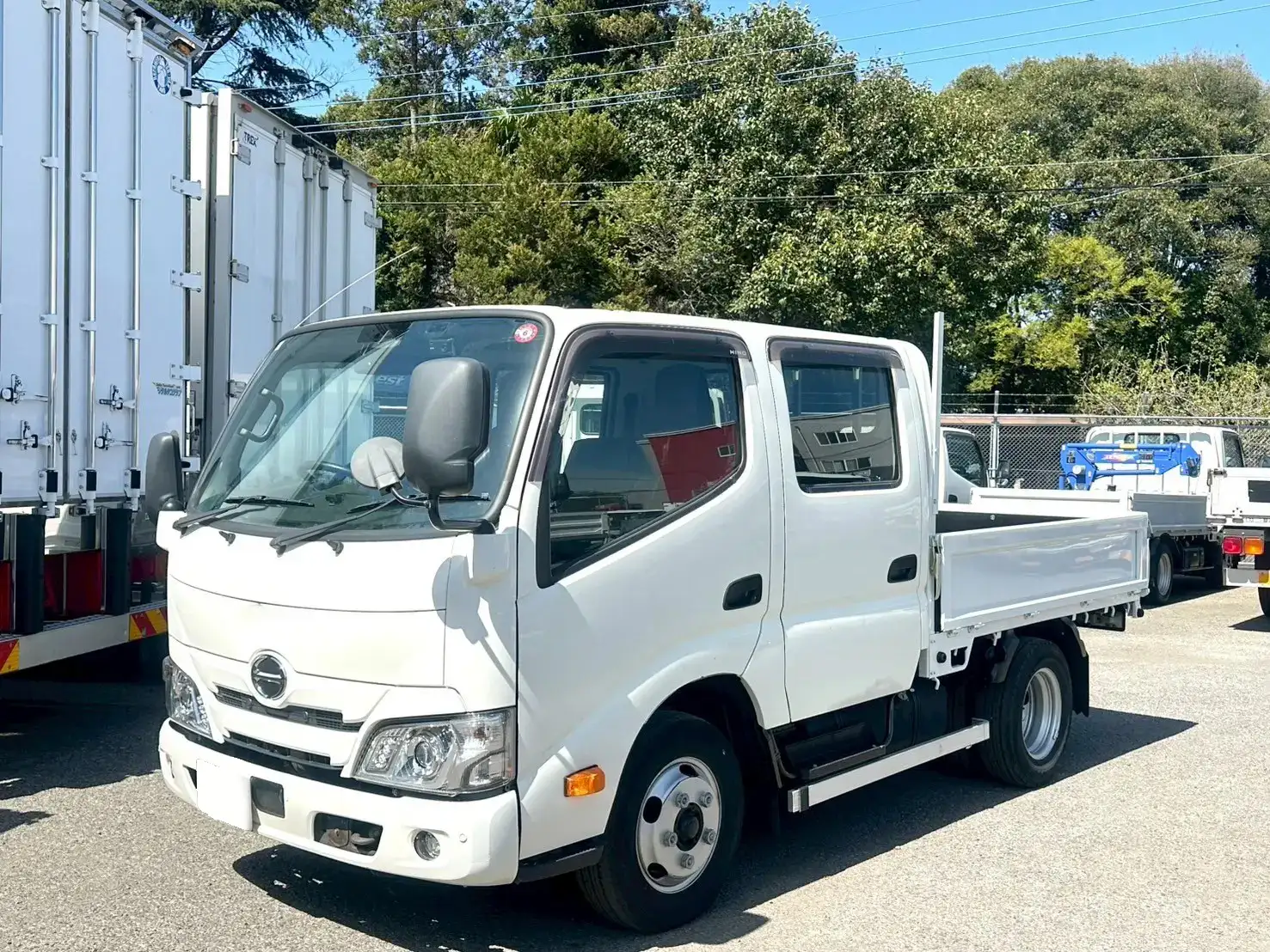 日野 デュトロ 小型 平ボディ Wキャブ 2RG-XZU605M｜画像1