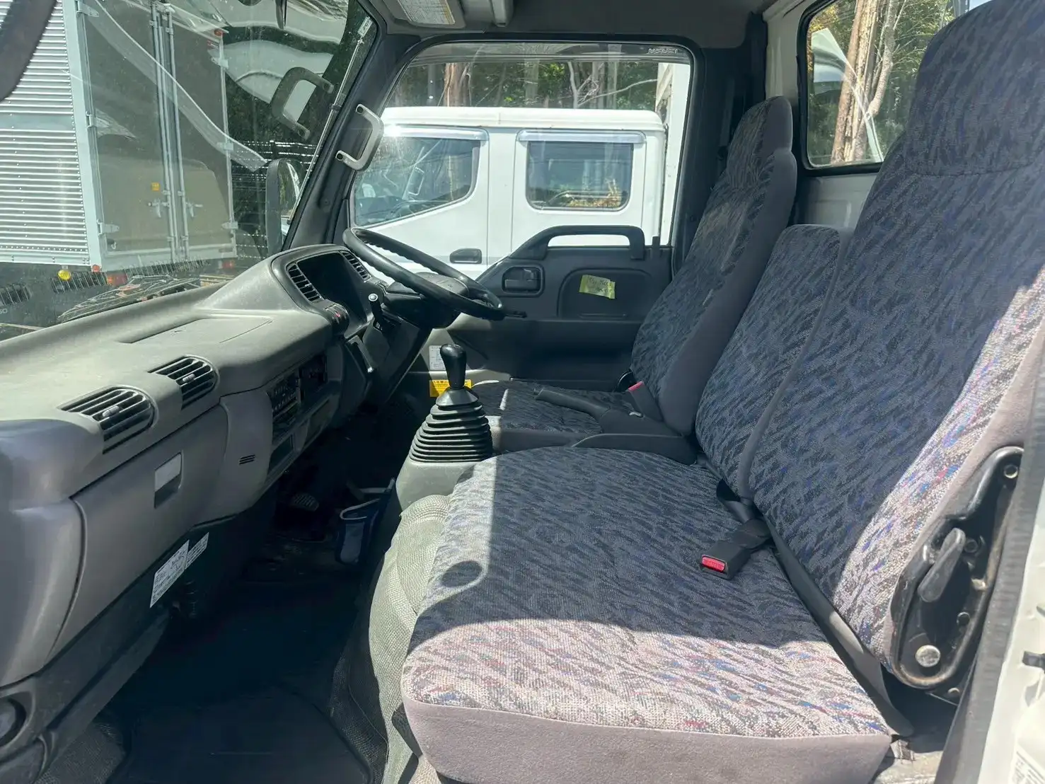 いすゞ エルフ 小型 クレーン付 4段 ラジコンの中古トラック画像12