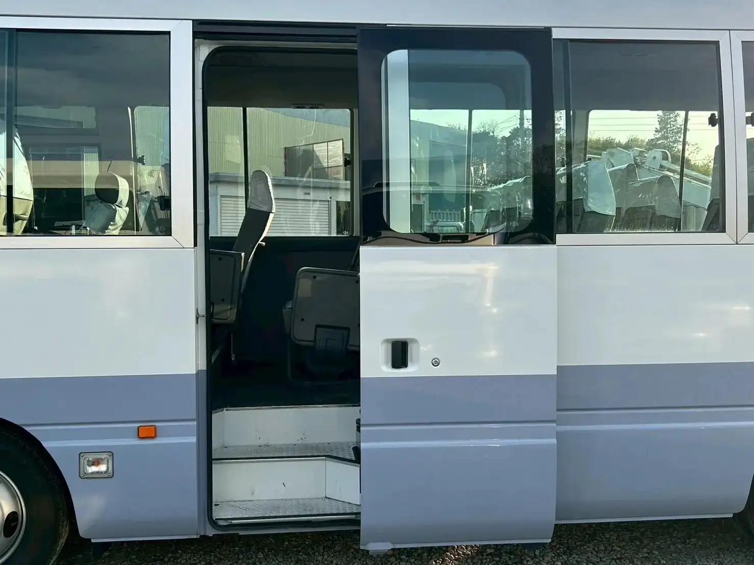 日産 シビリアン 小型 バス マイクロバス ABG-DHW41の中古トラック画像7