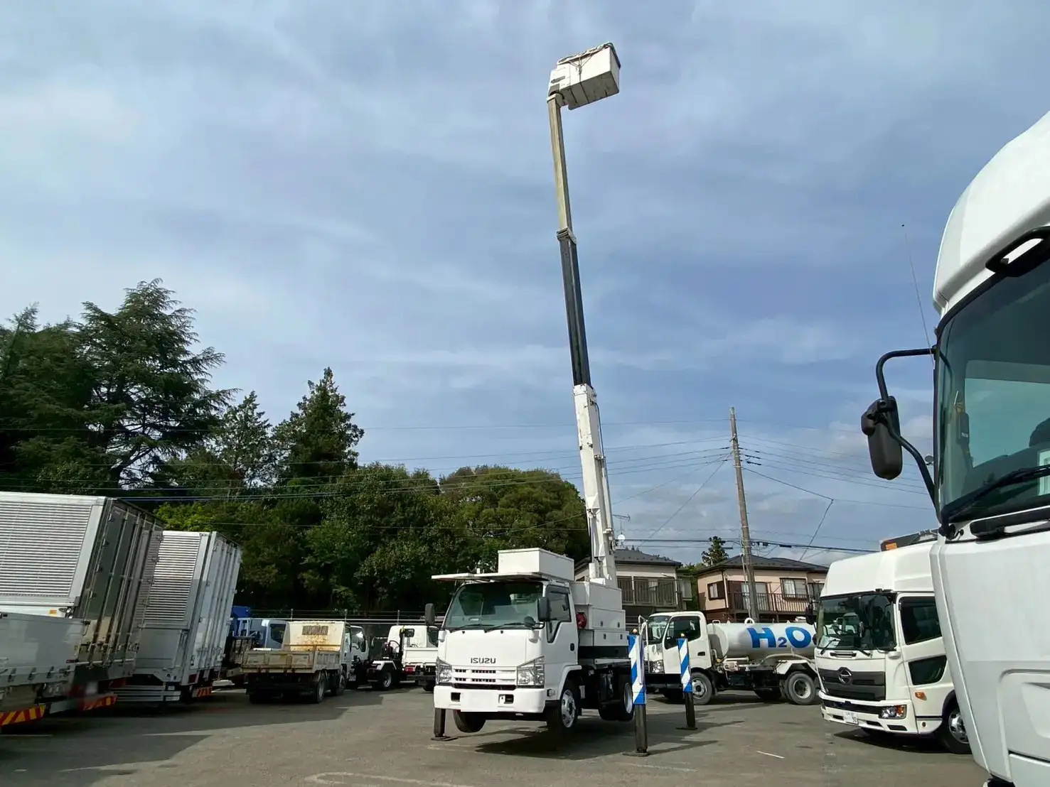 いすゞ エルフ 小型 高所・建柱車 高所作業車 電工仕様の中古トラック画像7