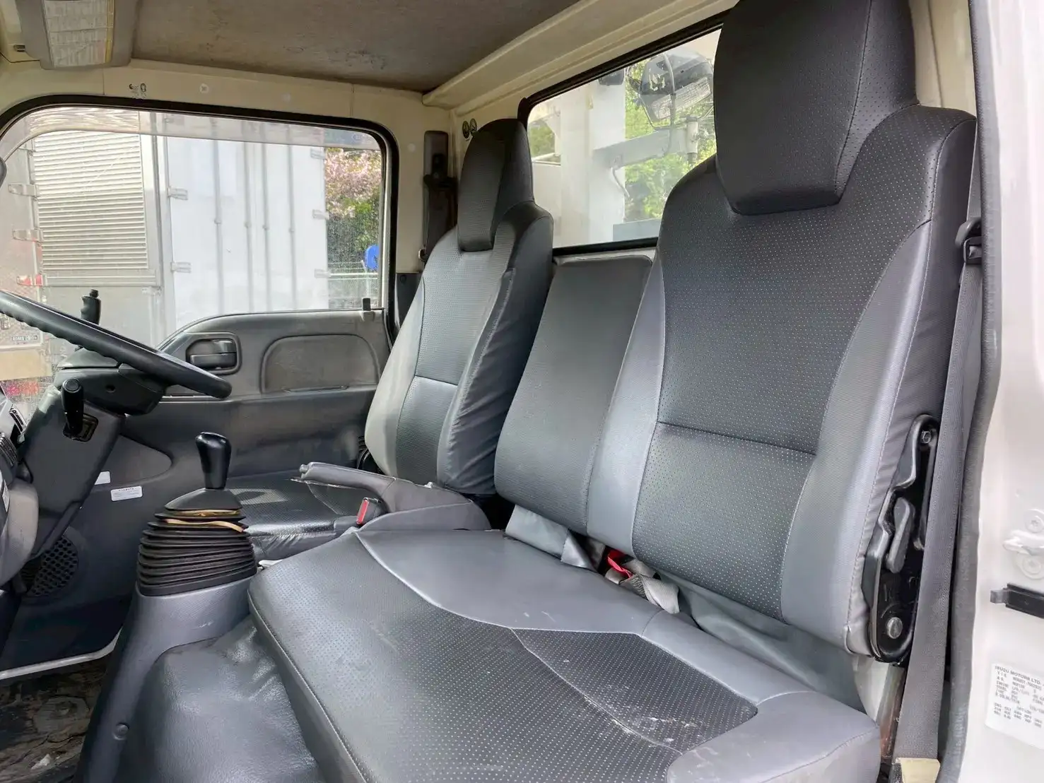 いすゞ エルフ 小型 高所・建柱車 高所作業車 電工仕様の中古トラック画像12