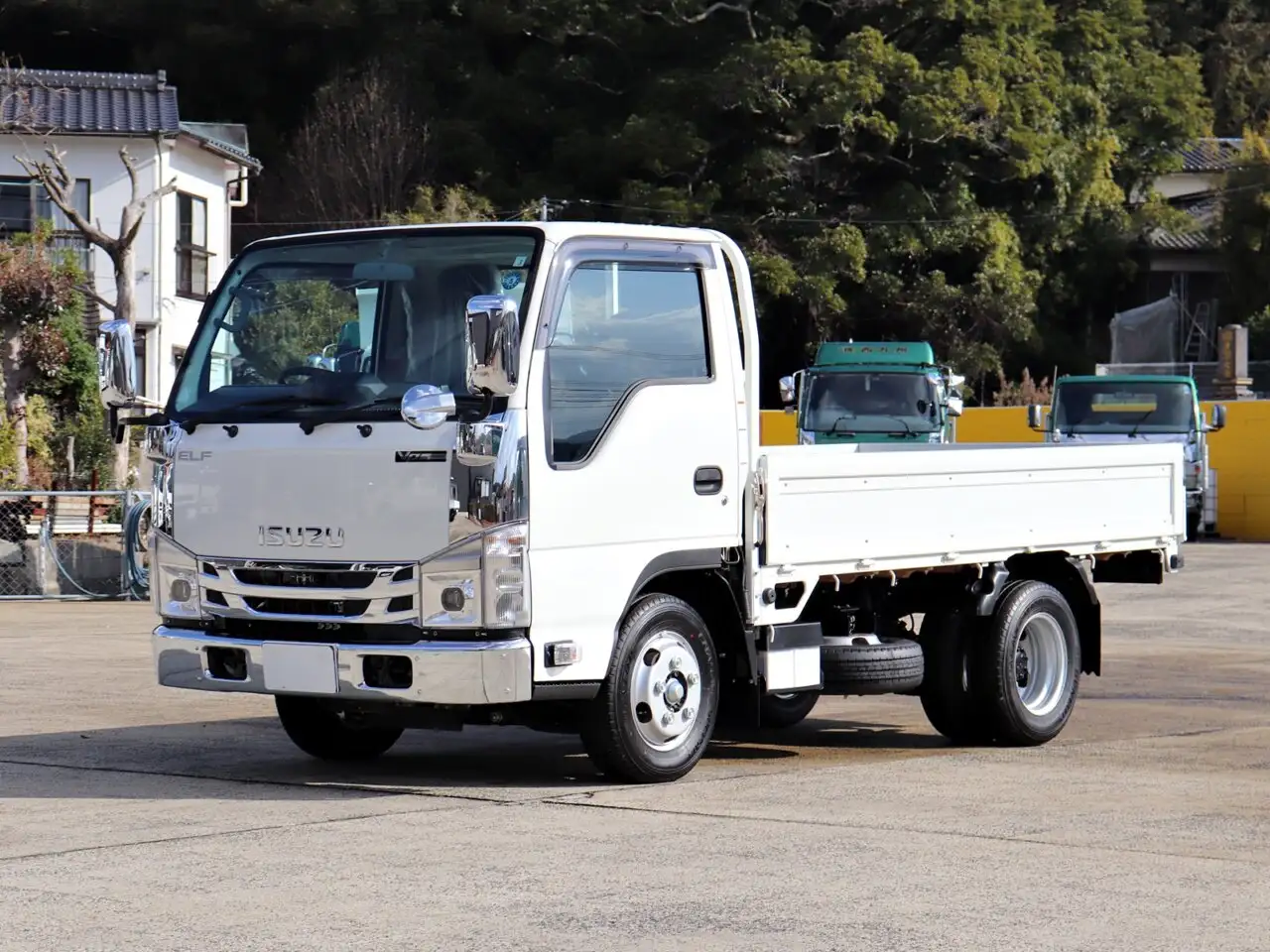 いすゞ エルフ 小型 平ボディ 2RG-NJR88A R5｜画像1