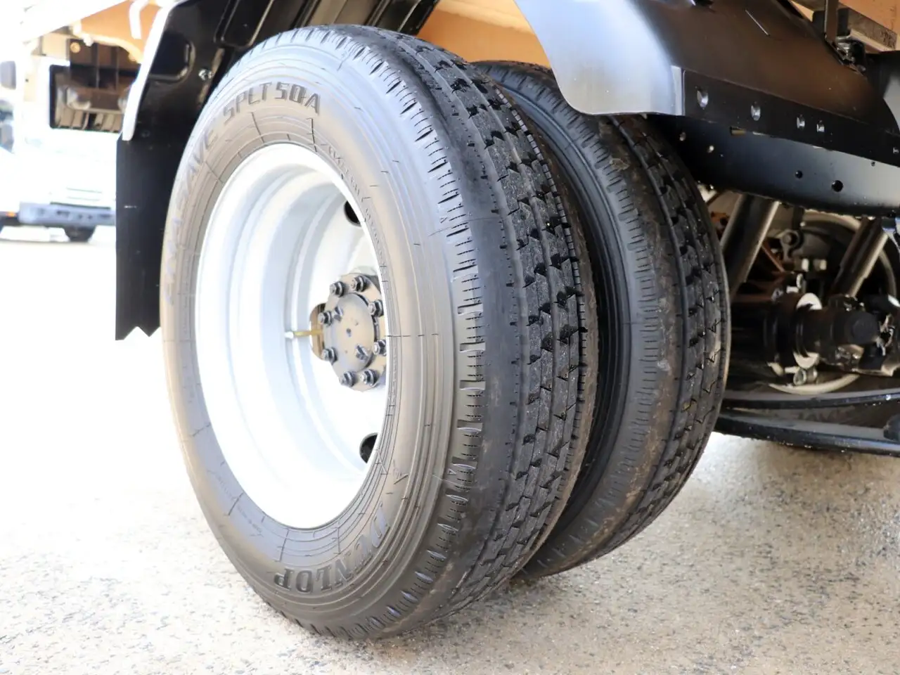 いすゞ エルフ 小型 平ボディ 2RG-NJR88A R5の中古トラック画像20