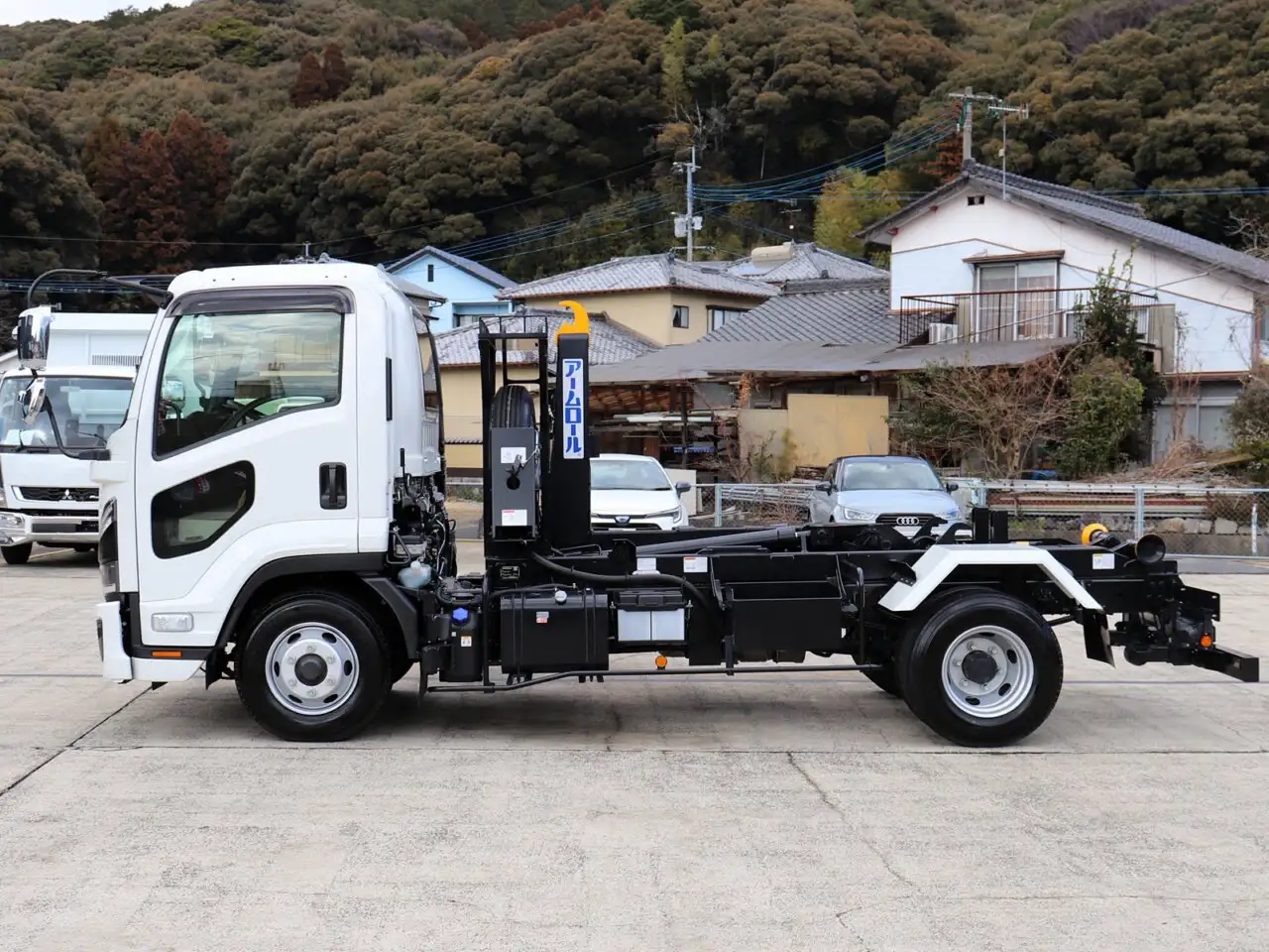いすゞ フォワード 中型/増トン アームロール シングルホイスト 2RG-FRR90S4の中古トラック画像7