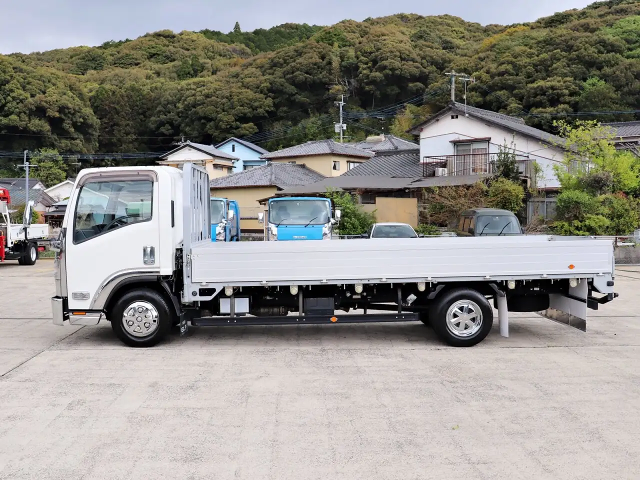いすゞ エルフ 小型 平ボディ 床鉄板 アルミブロックの中古トラック画像5