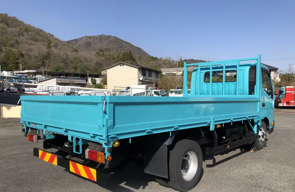 トヨタ ダイナ 小型 平ボディ SKG-XZU710 H24の中古トラック画像4
