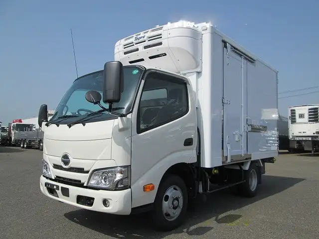 日野 デュトロ 小型 冷凍冷蔵 低温 床ステンの中古トラック画像1