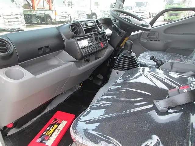 日野 デュトロ 小型 冷凍冷蔵 低温 床ステンの中古トラック画像9