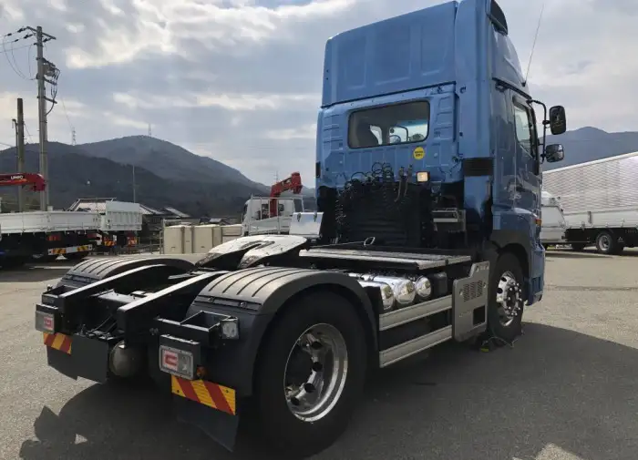 日野 プロフィア 大型 トラクター ハイルーフ 1デフの中古トラック画像4