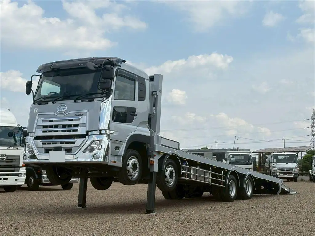 日産UD クオン 大型 車両重機運搬 ベッド 2RG-CG5FL｜画像1