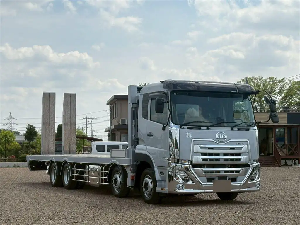 日産UD クオン 大型 車両重機運搬 ベッド 2RG-CG5FLの中古トラック画像2