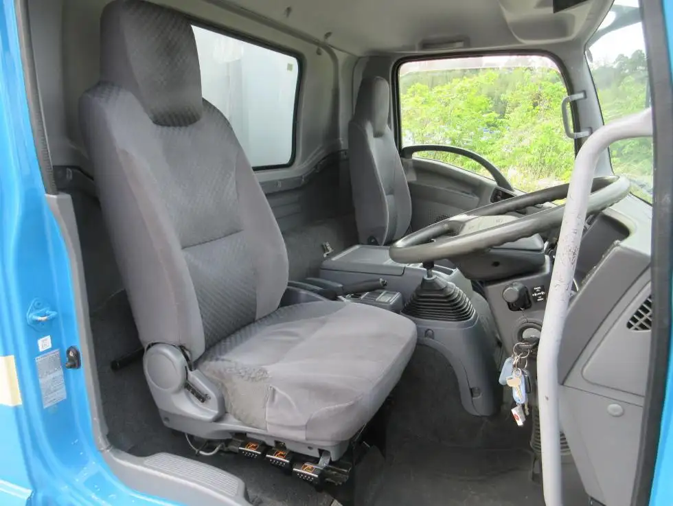 いすゞ フォワード 中型/増トン ウイング TKG-FRR90S2 H26の中古トラック画像9