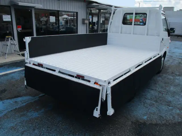 マツダ ボンゴ 小型 平ボディ DBF-SLP2T R2の中古トラック画像4